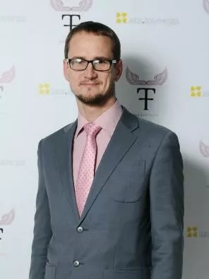 Константин Старцев